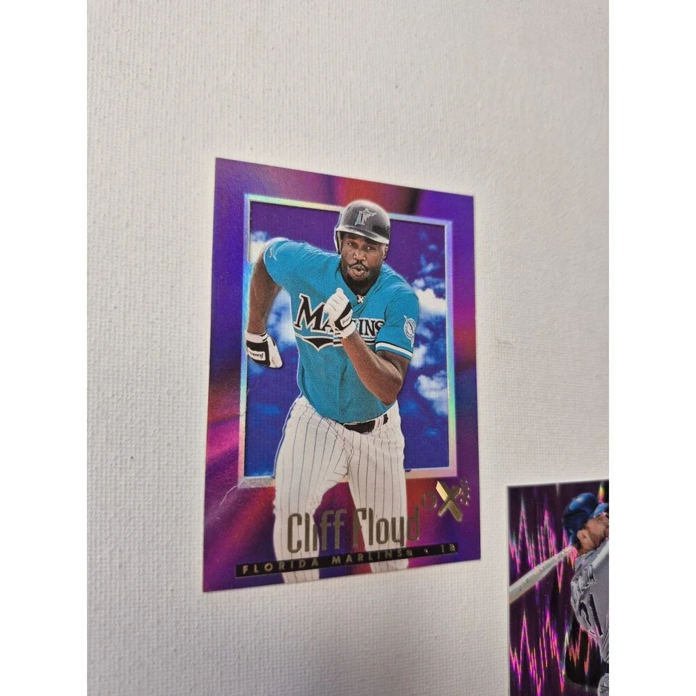 Mike Piazza Prizm Purple Pulsar & Cliff Floyd 1997 E-X2000 Baseball Card Lot of